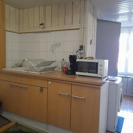 Ou Familiale , Ferme Des Champs דירה