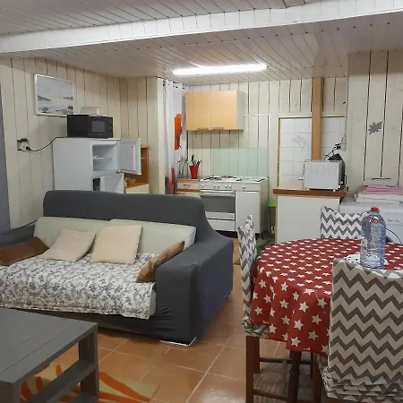 Ou Familiale , Ferme Des Champs Vrécourt